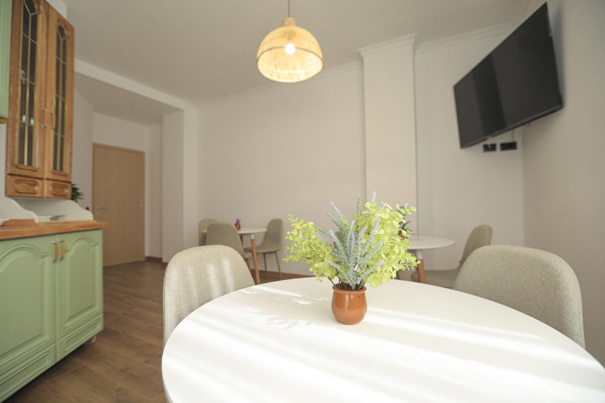Nidum Harmony Bed & Breakfast Tirana Exterior photo