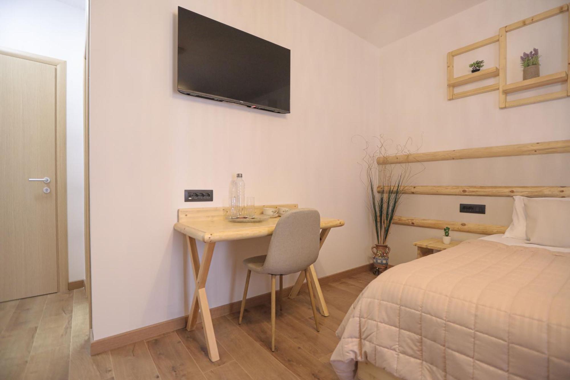 Nidum Harmony Bed & Breakfast Tirana Exterior photo